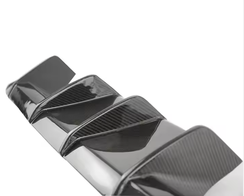 BMW G8x Carbon Diffuser