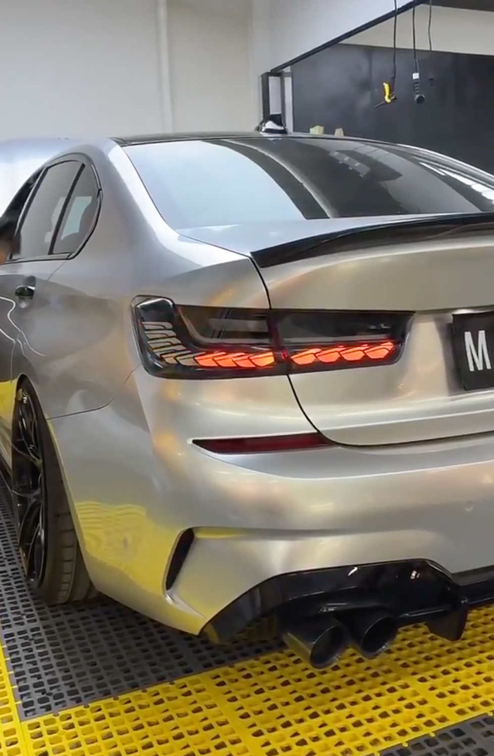 BMW G20 Taillights CLEAR Dragon Scale