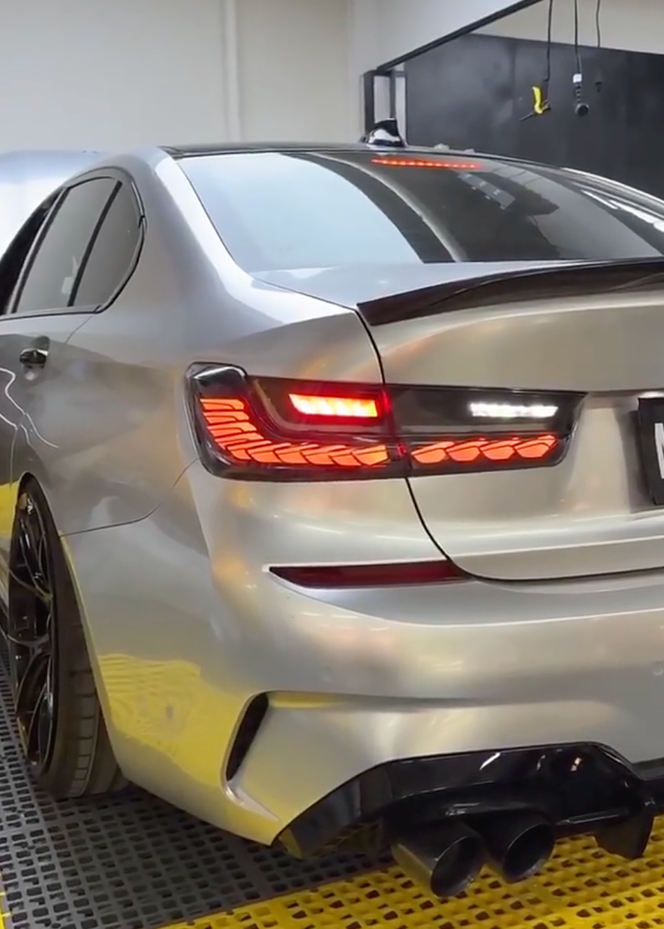 BMW G20 Taillights CLEAR Dragon Scale