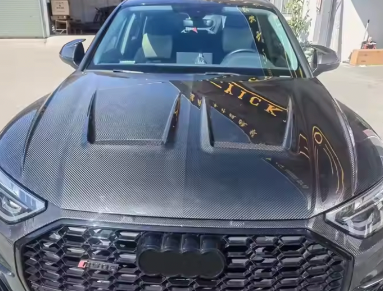 Dry Carbon Hood for Audi Q5