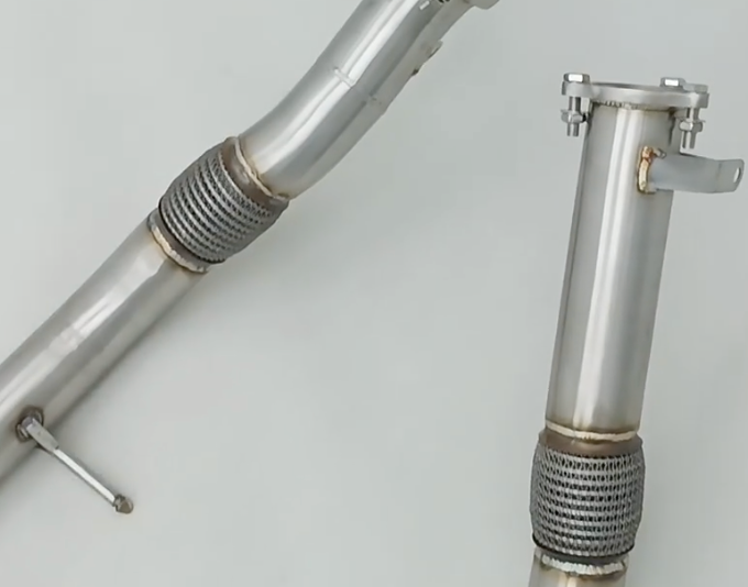 Titanium Valvetronic Exhaust for AUDI RSQ8 2019-2023